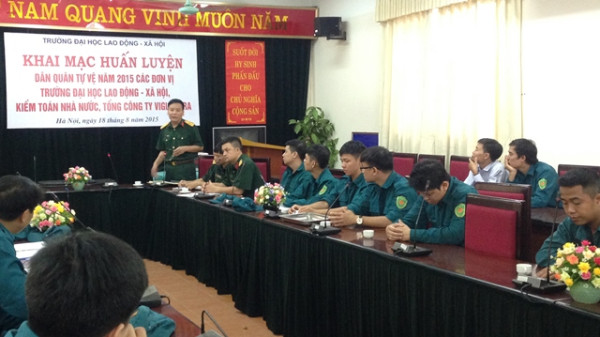 Khai mạc huấn luyện lực lượng tự vệ năm 2015